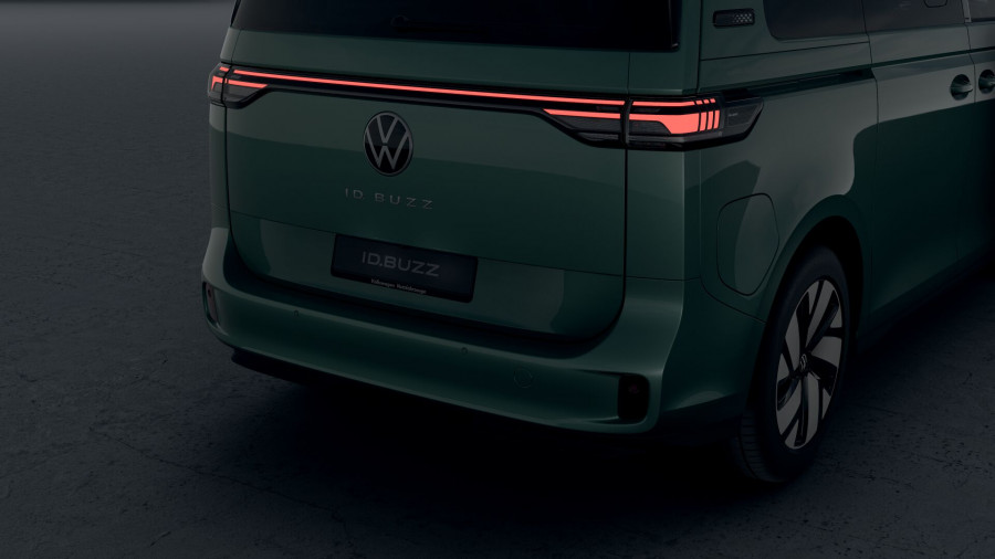 2025 Volkswagen ID. Buzz EB Pro BEV560 People Mover Image 5