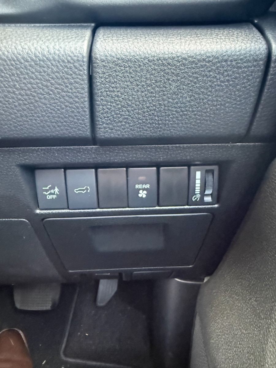 2025 MY25.5 Isuzu MU-X RJ LS-U SUV Image 19