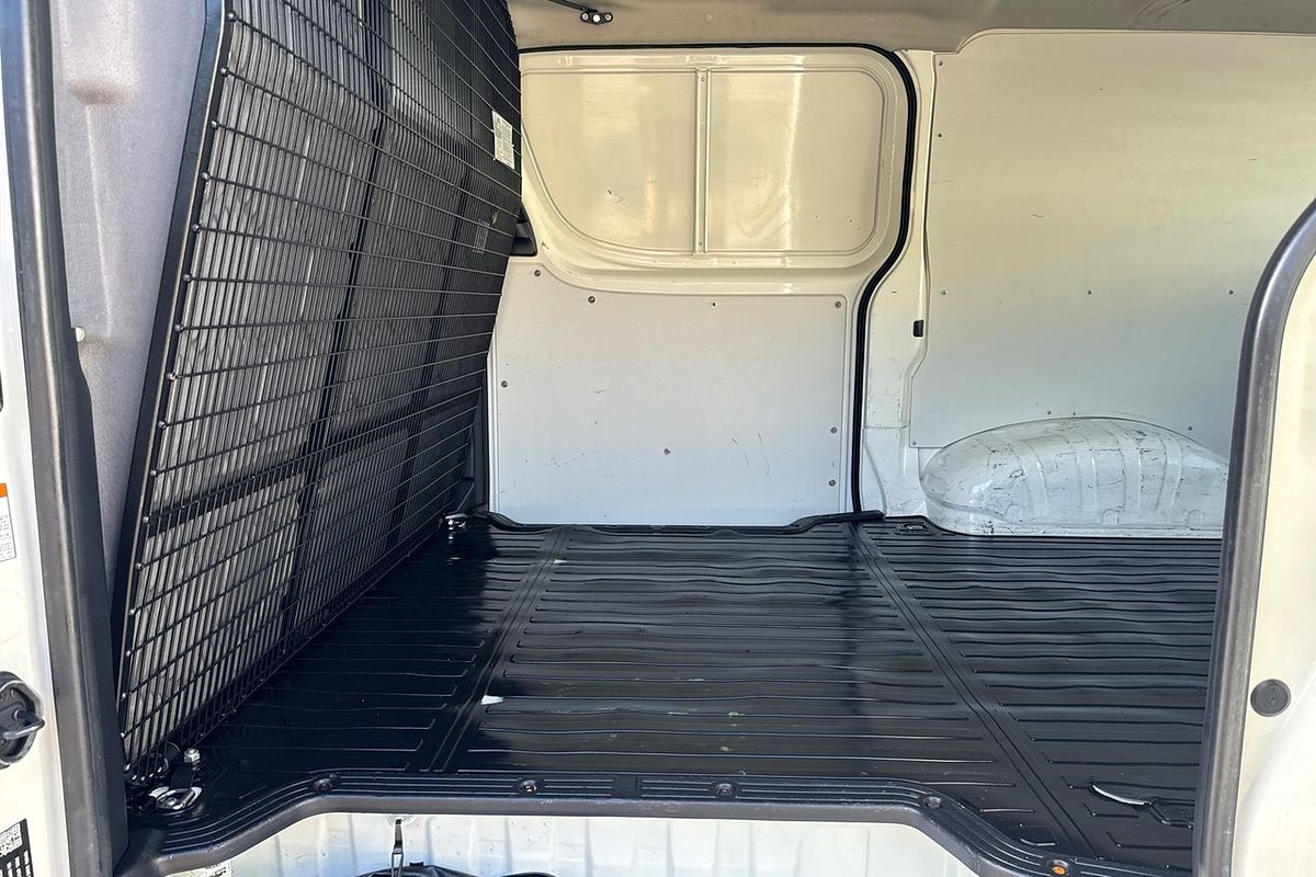 2022 Toyota HiAce GDH300R  Van Image 8