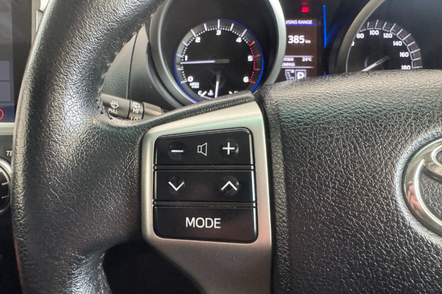 2014 Toyota LandCruiser Prado GDJ150R VX SUV Image 17