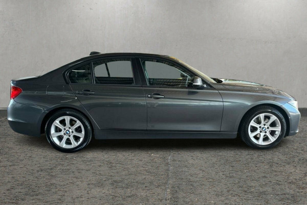 2015 BMW 3 Series F30 Turbo 320d Sport Line Sedan