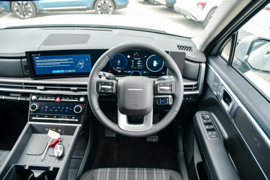2025 Hyundai Santa Fe MX5.V1 Hybrid SUV Image 12