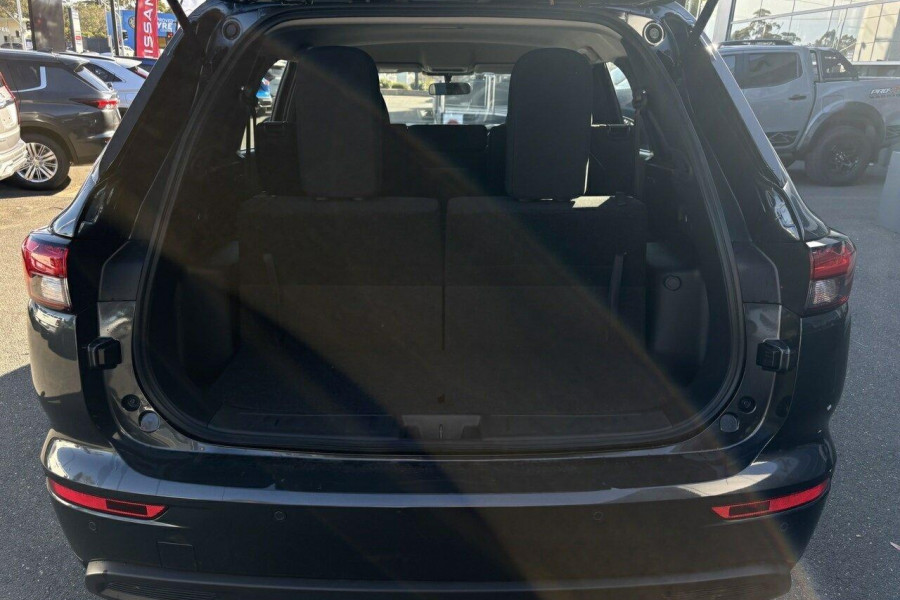 2024 Mitsubishi Outlander ZM ES SUV Image 10