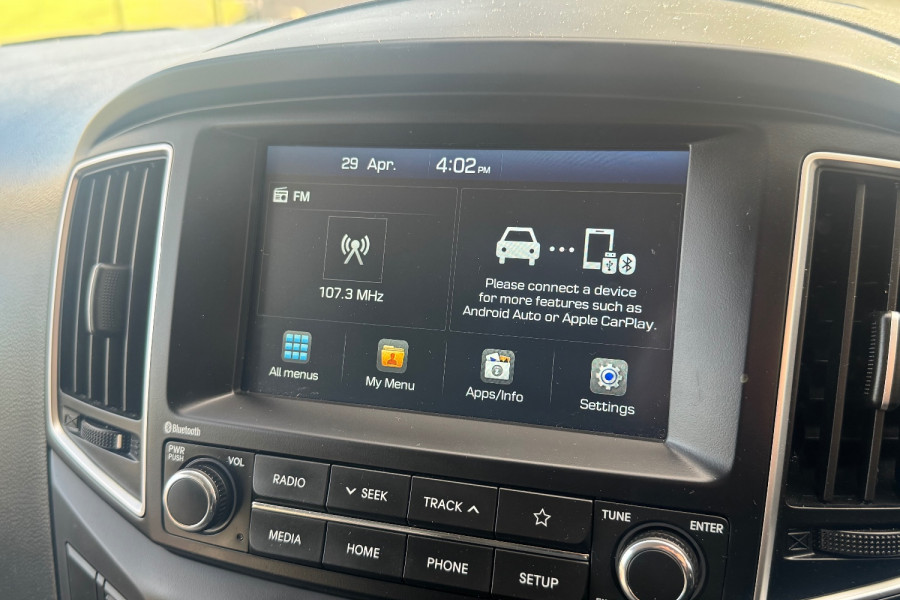 2020 Hyundai iLoad TQ4  Van Image 15