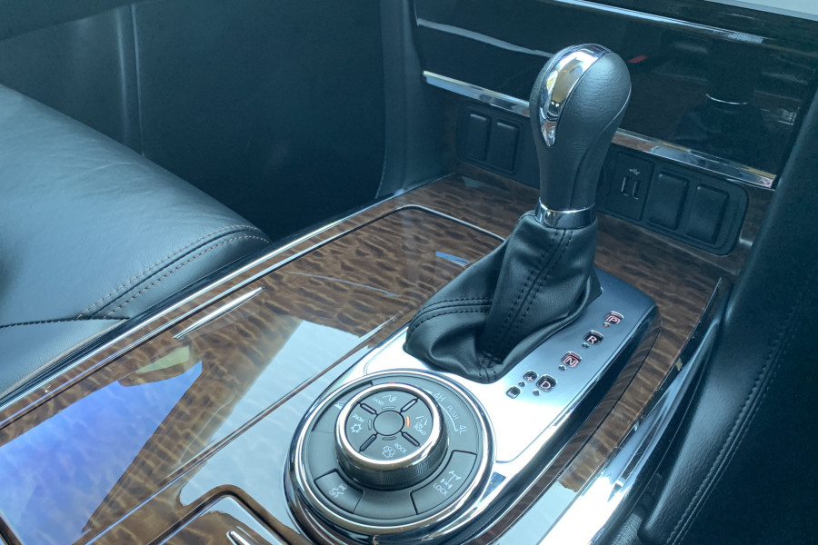2023 Nissan Patrol Y62 Series 5 Ti SUV Image 18