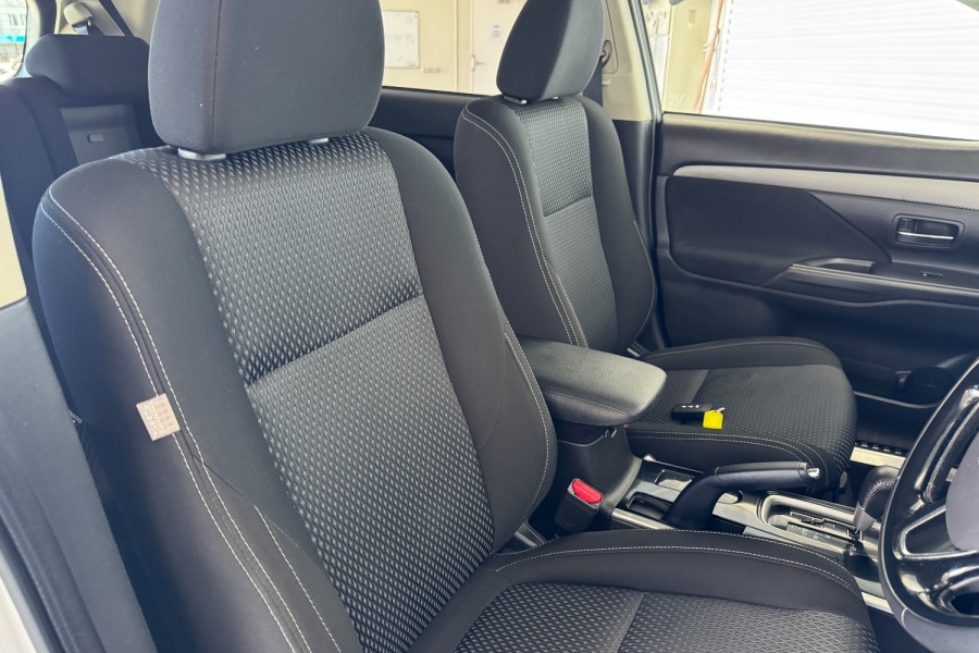 2017 MY18.5 Mitsubishi Outlander ZL LS SUV Image 8