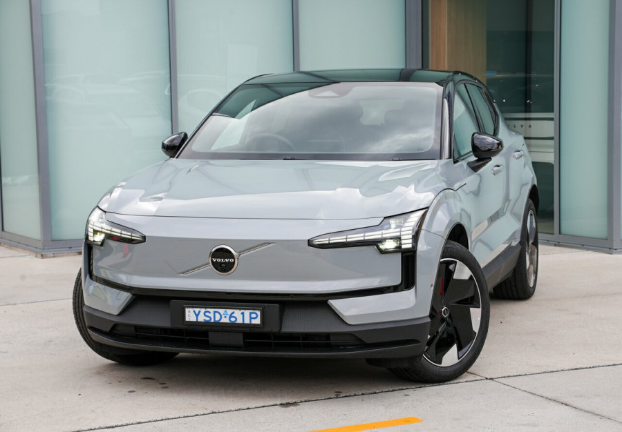 2024 MY25 Volvo EX30  Single Motor Extended Range Ultra SUV Image 2