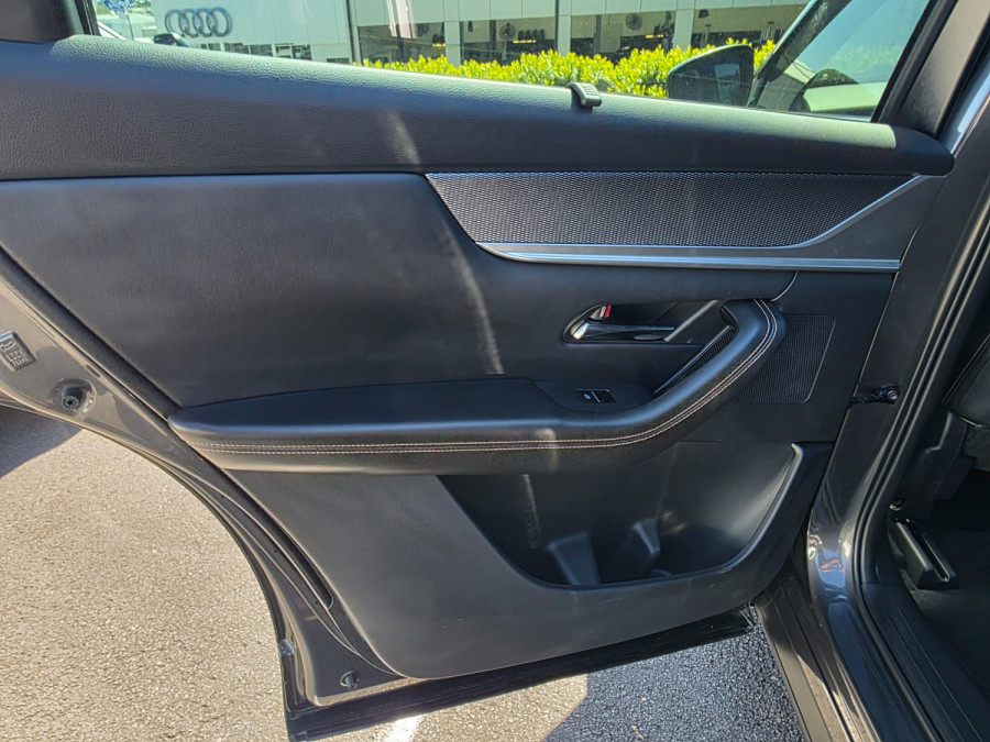 2025 Mazda CX-80 KL G40e Azami SUV Image 30