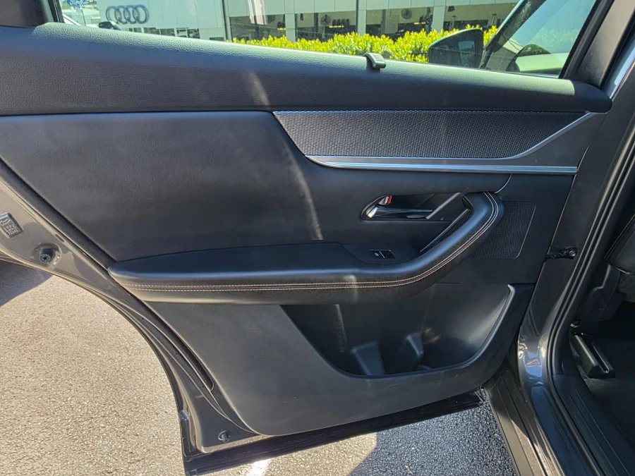 2025 Mazda CX-80 KL G40e Azami SUV Image 30