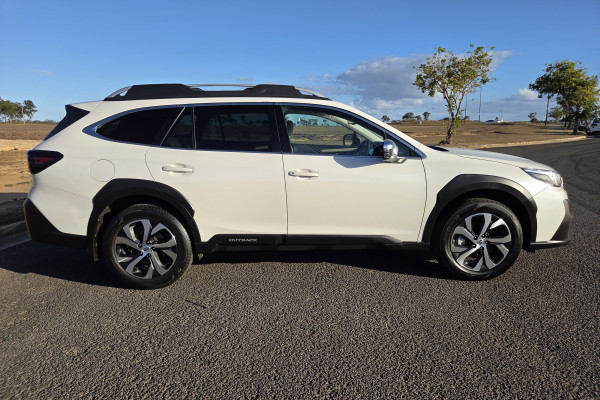 2022 Subaru Outback 6GEN AWD Touring SUV Image 2