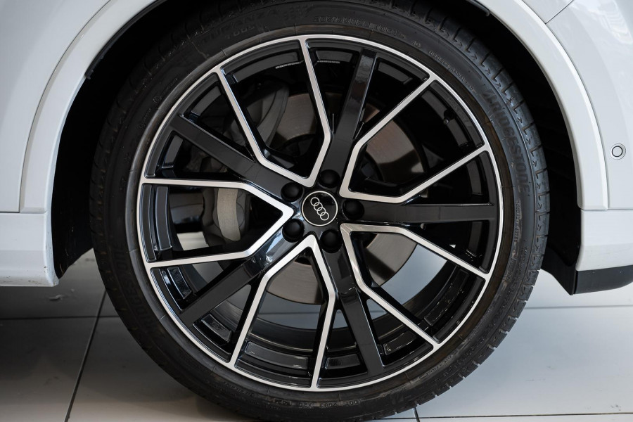 2025 Audi Q7 4M 50 TDI S line SUV