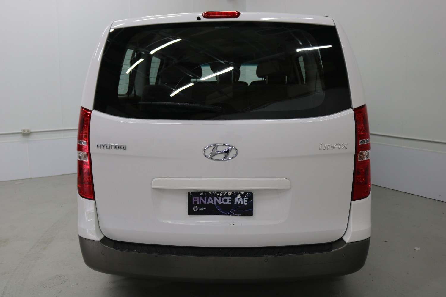 2015 Hyundai Imax TQ-W MY15 LWB Wagon Image 11