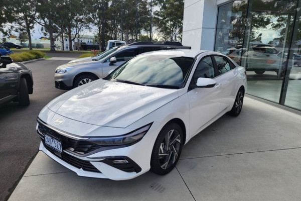 2024 Hyundai i30 CN7.V2 Hybrid Sedan Image 2