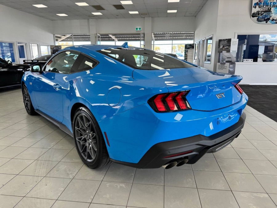 2025 Ford Mustang FO GT Hatch Image 5