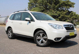 Subaru Forester 2.5i - Luxury S4  2.5i