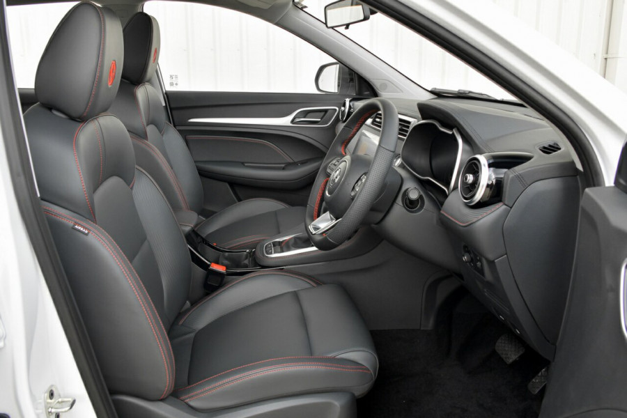 2024 MG ZST S13 Essence SUV Image 6