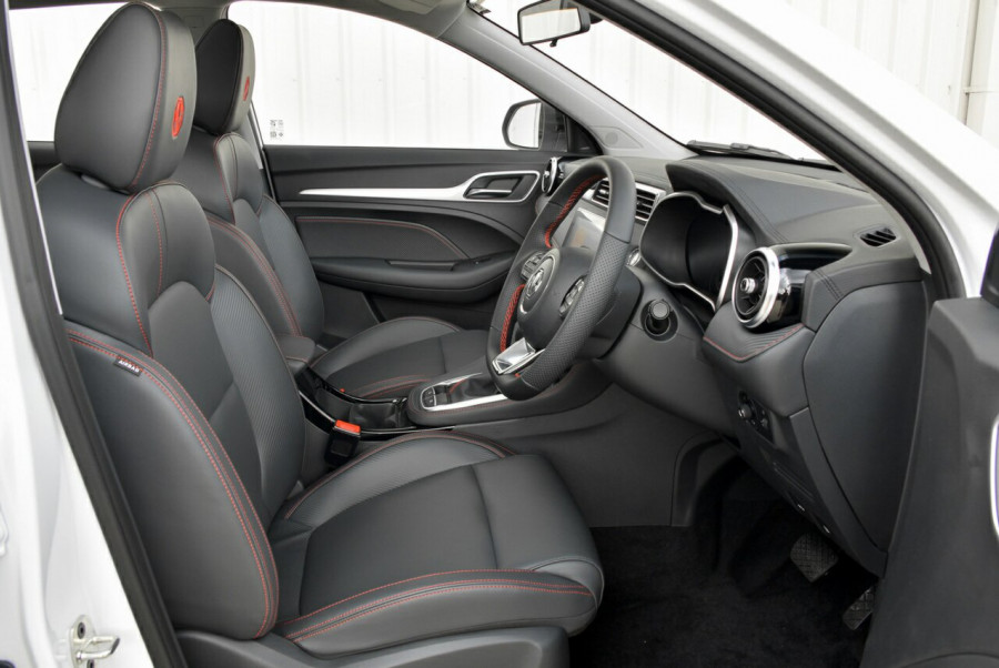 2024 MG ZST S13 Essence SUV Image 6