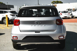 2025 Hyundai Venue QX.V5  SUV image 3