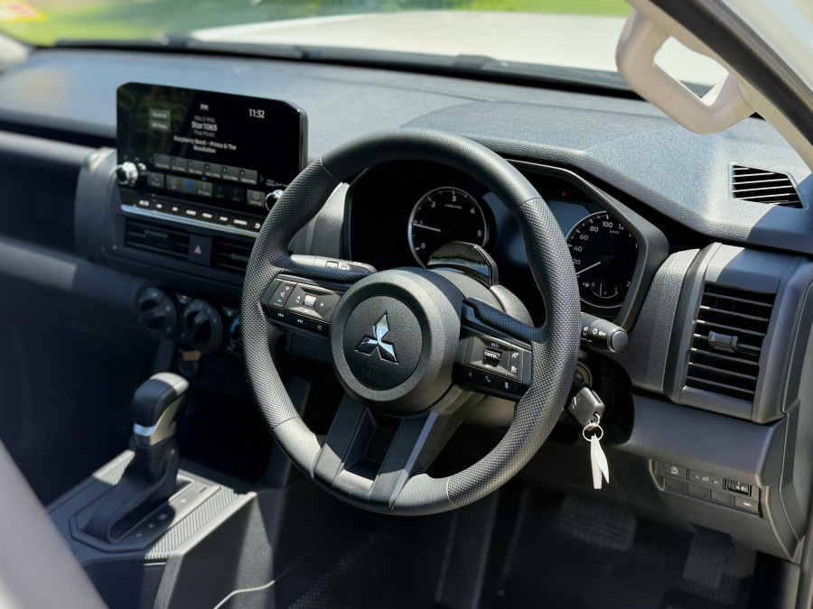 2026 Mitsubishi Triton MV  GLX Cab Chassis Image 10