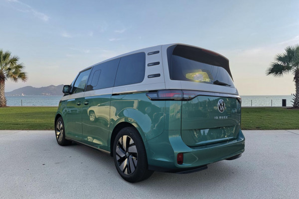 2026 Volkswagen ID. Buzz EB Pro BEV560 People Mover Image 6