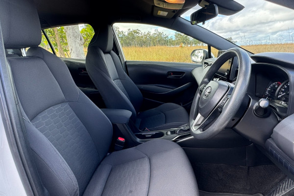 2018 Toyota Corolla ZWE211R Ascent Sport Hybrid Hatch Image 9