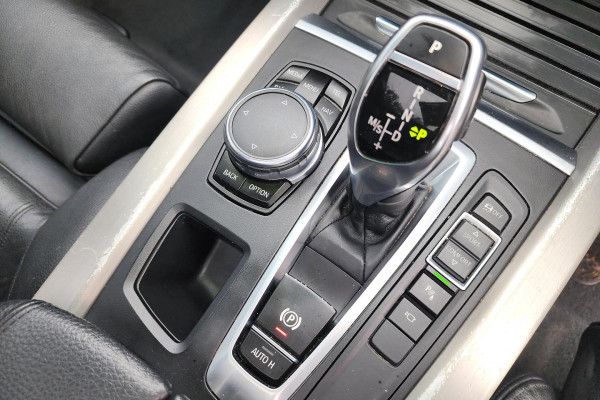 2016 BMW X5 F15 sDrive25d SUV Image 13
