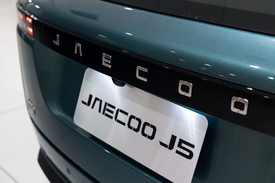 2026 Jaecoo J5  Summit SUV