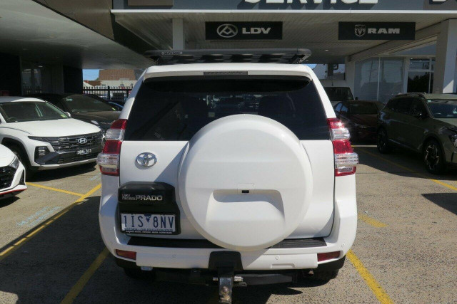 2016 Toyota LandCruiser Prado GDJ150R GXL SUV Image 8