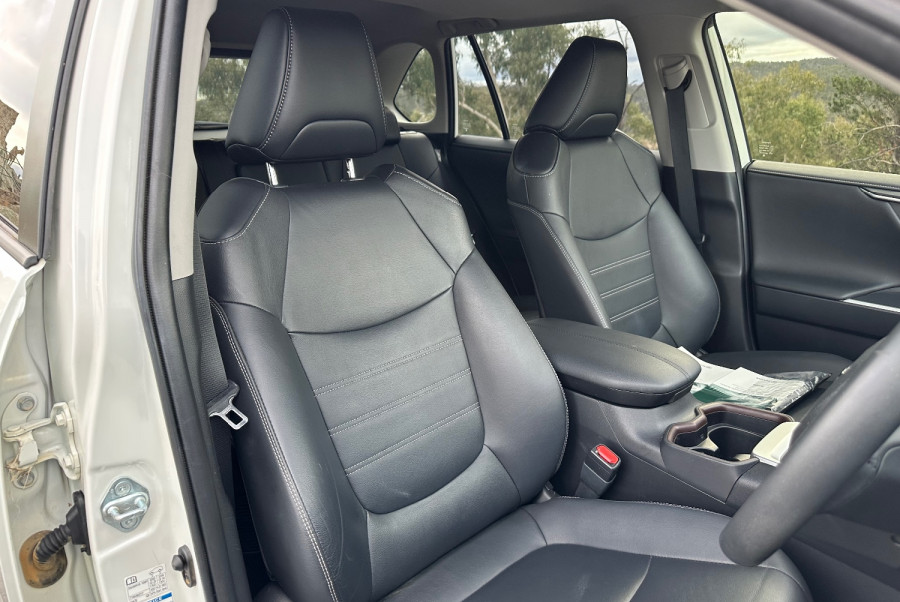 2021 Toyota RAV4 MXAA52R Cruiser SUV Image 8