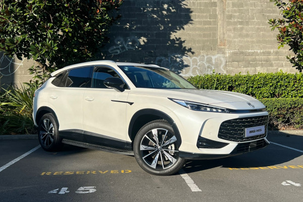 2026 MG HS Plug-in Hybrid Essence SUV Image 1