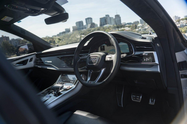 2022 Audi SQ8 TFSI SUV Image 8