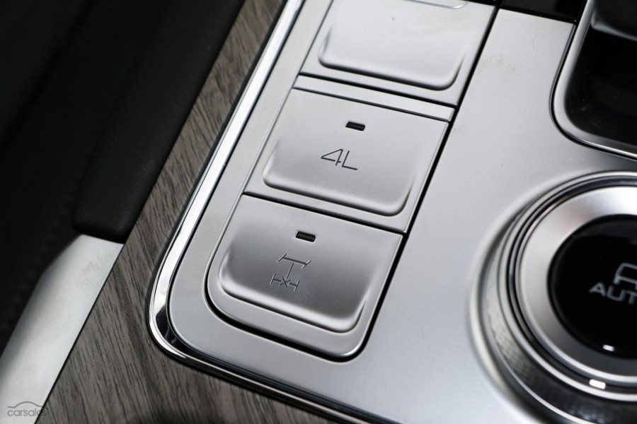2024 GWM Tank 500 P03 Lux Hybrid SUV Image 11