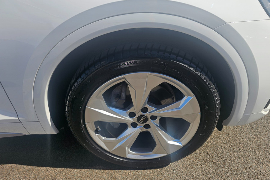 2022 Audi Q5 FY Limited Edition SUV Image 9