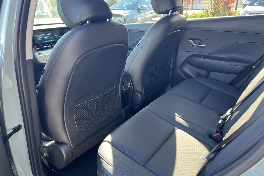2025 Hyundai KONA SX2.V2 Hybrid Premium SUV Image 26