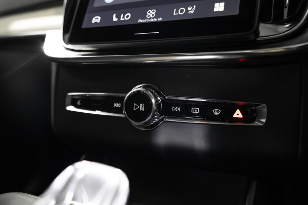 2026 Volvo XC90 L Series B5 AWD Plus SUV Image 14