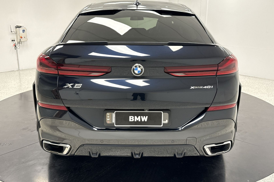 2020 BMW X6 xDrive40i M Sport Coupe Image 10