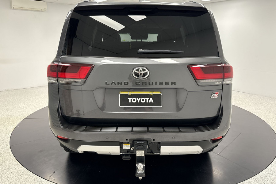2023 Toyota LandCruiser FJA300R GR Sport SUV Image 10