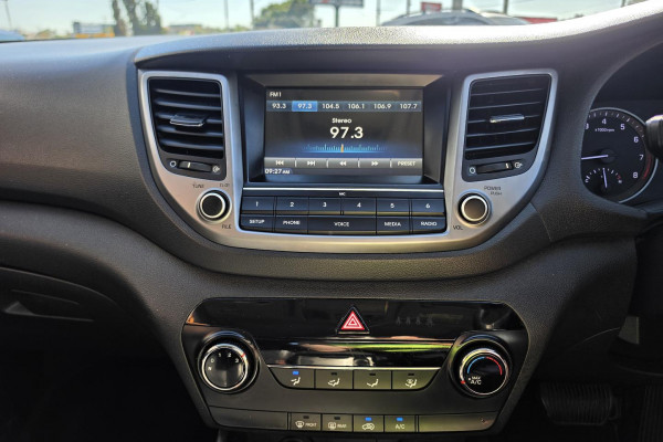 2017 Hyundai Tucson TLe Active X SUV Image 14