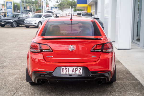 2016 Holden Commodore VF II  SV6 Black Sedan Image 5