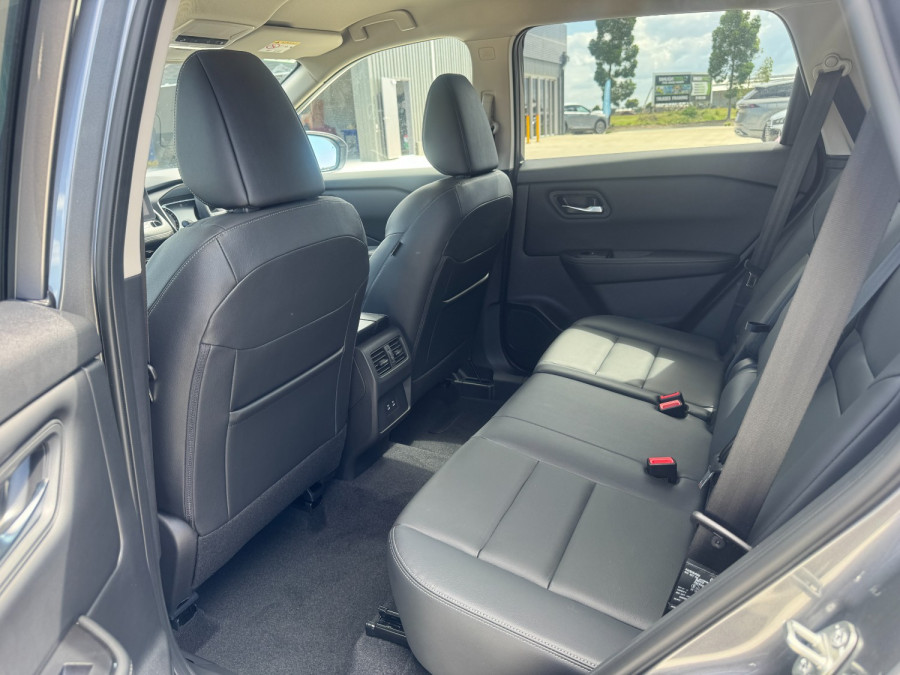 2026 Nissan X-Trail T33 ST-L SUV Image 12