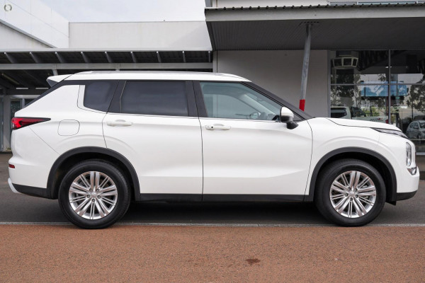 2025 MY24 Mitsubishi Outlander ZM LS SUV Image 5