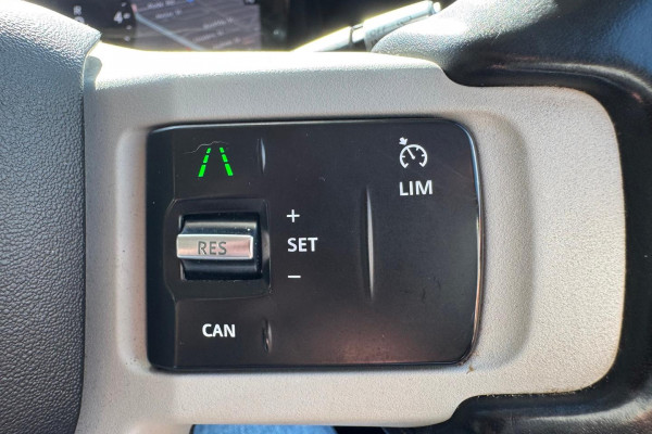 2020 Land Rover Defender L663 110 D240 SE SUV Image 19