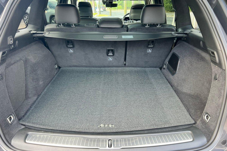 2022 MY23 Jeep Grand Cherokee WL Summit Reserve 4xe SUV Image 15