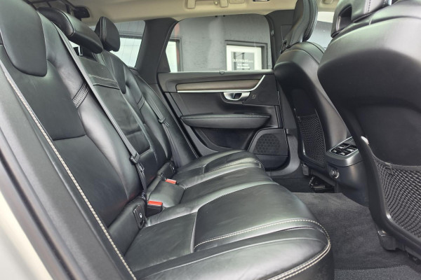 2019 Volvo V90 Cross Country P Series D5 Wagon Image 18