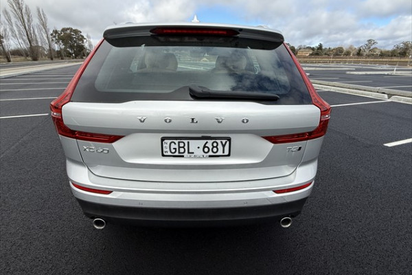 2020 Volvo XC60 UZ T5 Momentum SUV Image 4