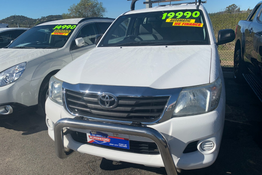 2014 Toyota HiLux GGN15R MY14 SR Ute Image 2