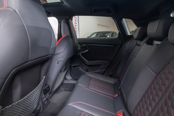 2025 Audi RS 3 GY  Hatch image 9