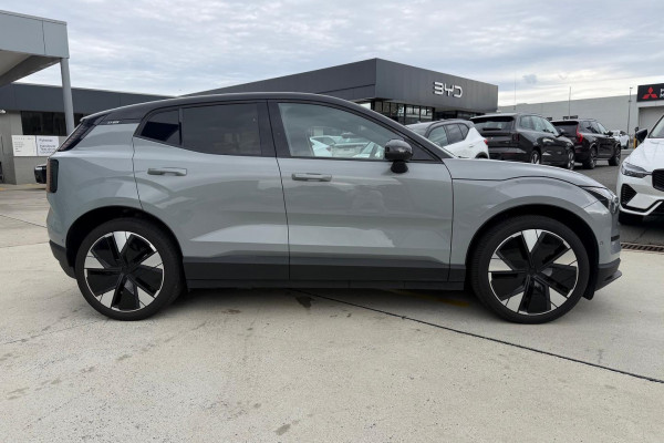 2024 Volvo EX30  Twin Motor Performance Ultra SUV Image 2