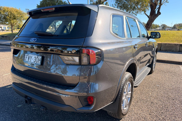 2025 MY25.25 Ford Everest UB Ambiente SUV Image 9