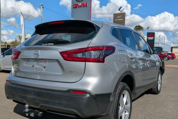 2019 Nissan QASHQAI J11 Series 2 ST SUV Image 9